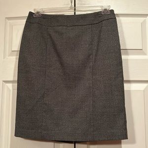 Apt 9 sz 8 Gray, Pencil Skirt, Side Zip,